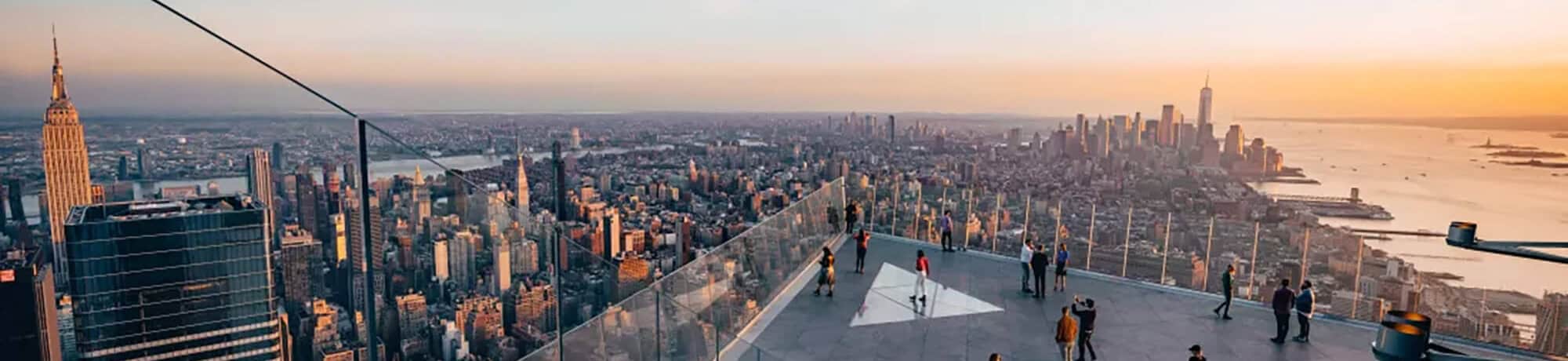 The Edge al tramonto con vista su New York